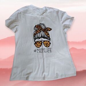 NEW mom life tee​​